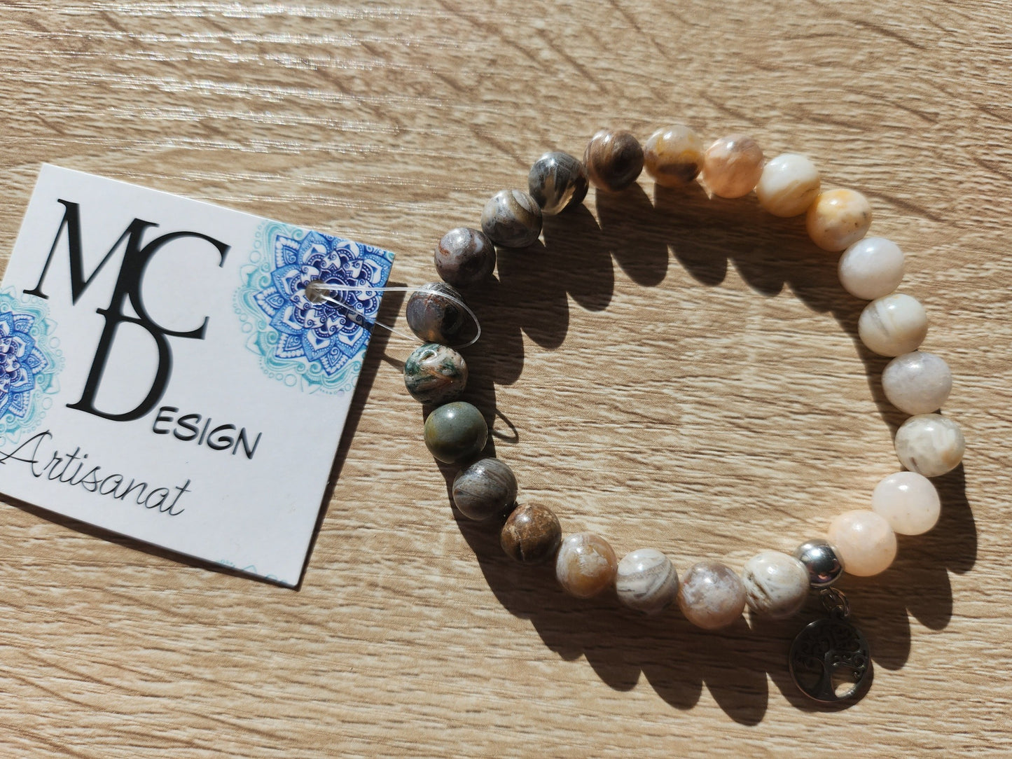 Bracelet en pierre semi-précieuses avec billes de 8mm. Agate bambou.