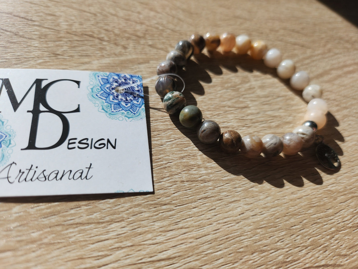 Bracelet en pierre semi-précieuses avec billes de 8mm. Agate bambou.