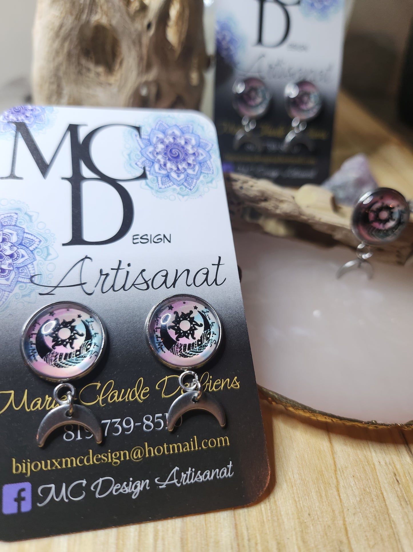 Clous d'oreilles Cabochon de verre Lune rose