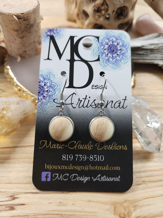 Boucles d'oreilles en résine