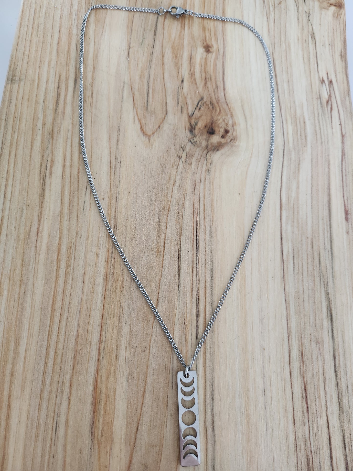 Collier court Cycle lunaire