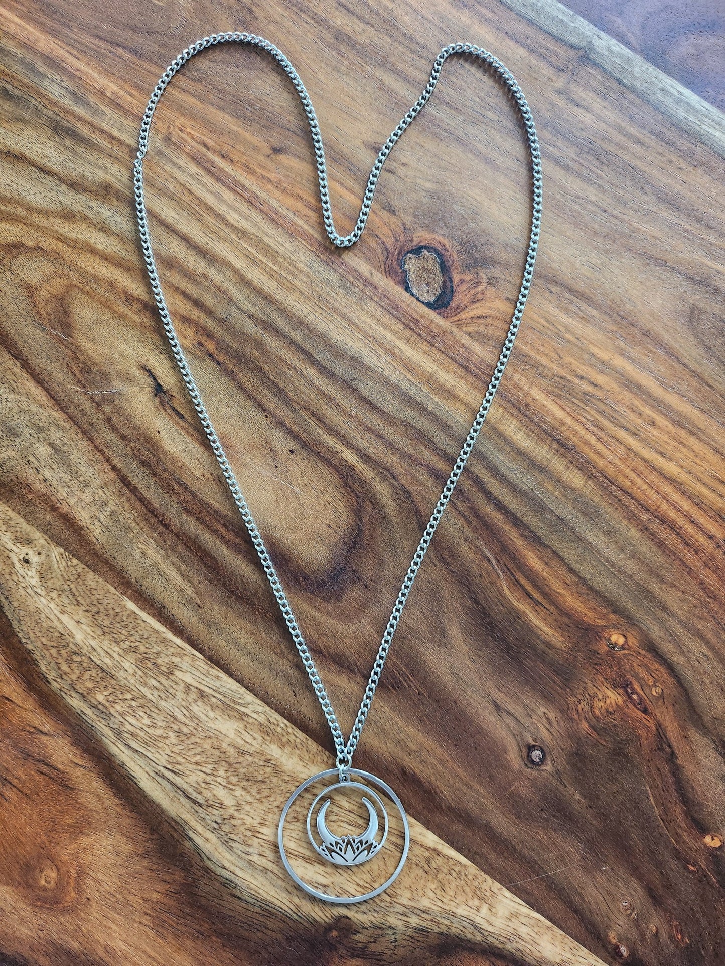 Collier long