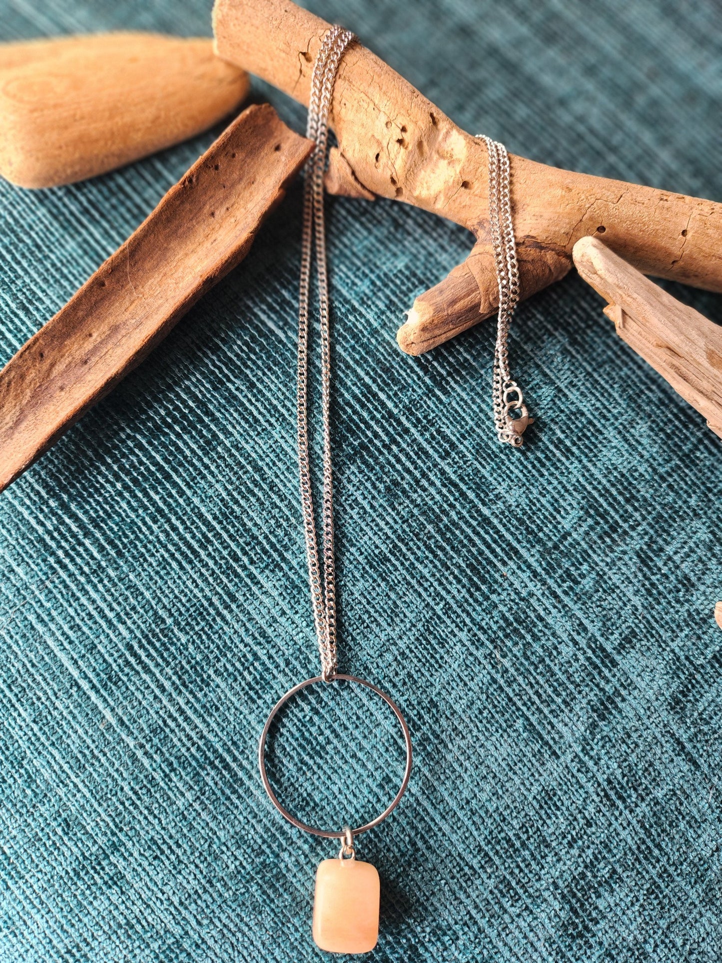 Collier long