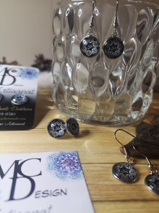 Clous d'oreilles Cabochon de verre Noir et blanc