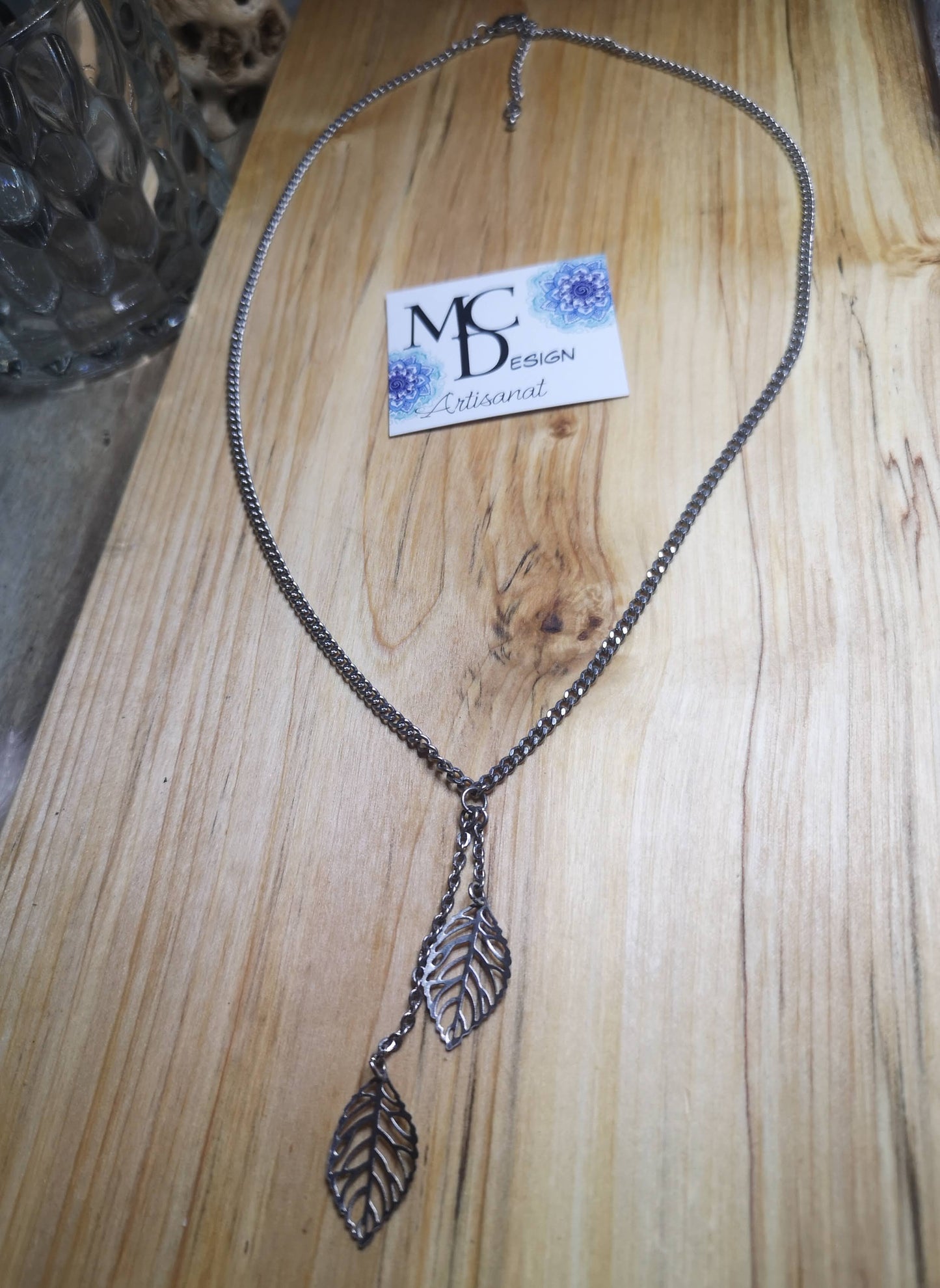 Collier mi-long Feuilles