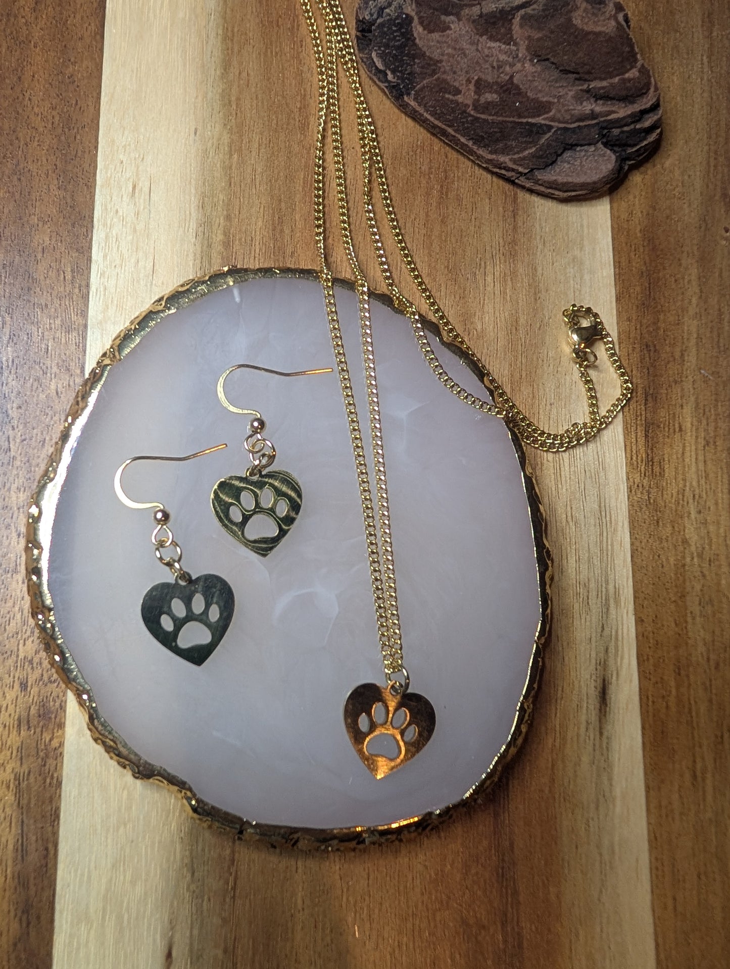 Ensemble collier et boucles d'oreilles